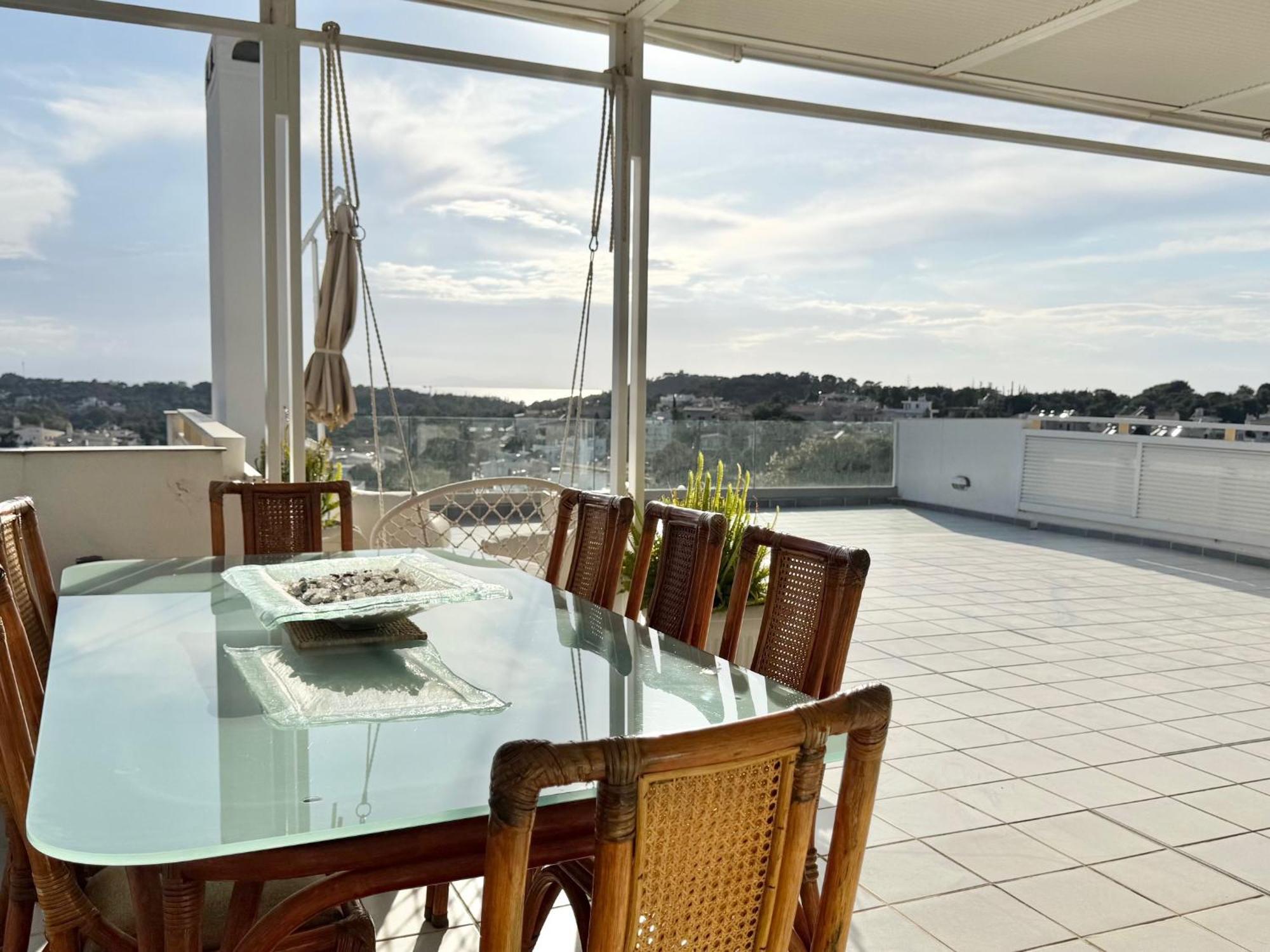 Апартаменты Villasonboard Vouliagmeni Penthouse Veranda Sea-view &